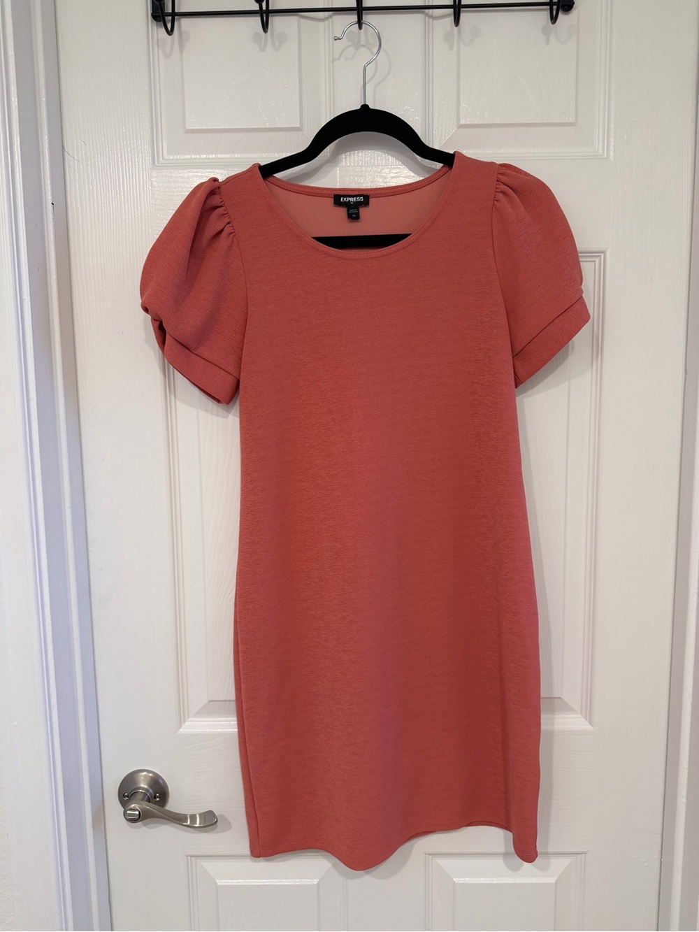 Express Coral Short Sleeve Shift Dress